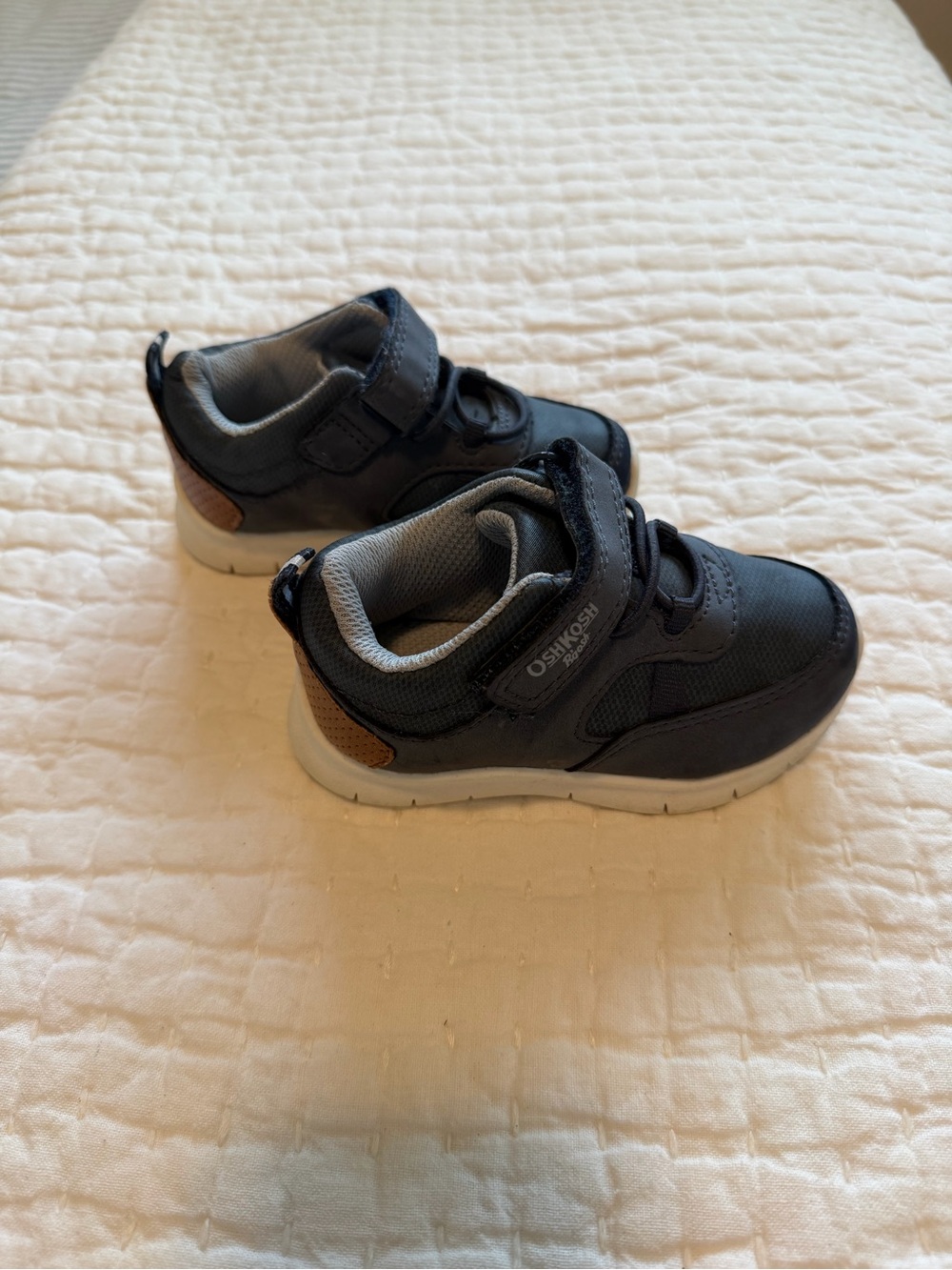 OshKosh B'gosh Sneakers